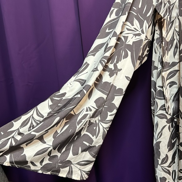 ❌❌ SOLD LPH❌❌Lexbreezy Hawaii 🌺 Boutique Collection Jumpsuit - Picture 7 of 11